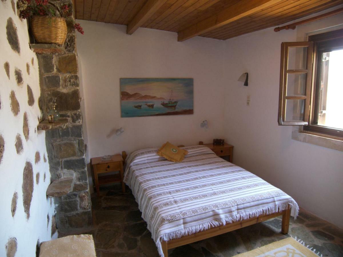 Hiona Cottage Палекастрон Экстерьер фото