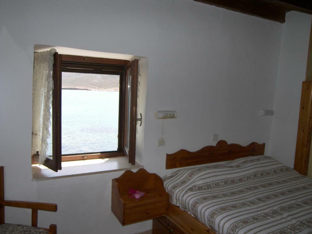 Hiona Cottage Палекастрон Экстерьер фото